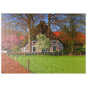 Darstellung des Puzzle Motivs Bauernhaus in Sauensiek, Niedersachsen, Deutschland - Puzzleteile: 200