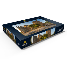 Darstellung des Puzzle Motivs romanische Festungsanlage in Guimarães am Abend - Puzzleteile: 500