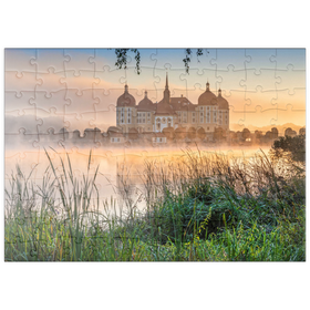 Darstellung des Puzzle Motivs Morgenstimmung am Schlossteich mit dem Barockschloss nahe Dresden - Puzzleteile: 100
