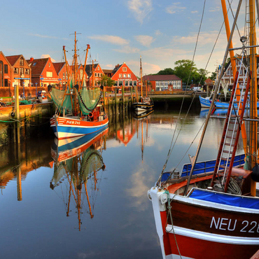 Fischerhafen mit Krabbenkuttern im Abendlicht, Neuharlingersiel, Ostfriesland 200 Puzzle 3D Modell