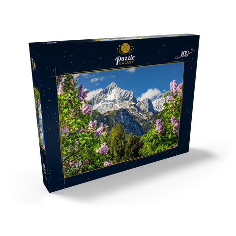 Alpspitze (2628m) mit blühendem Flieder, Garmisch-Partenkirchen, Oberbayern, Bayern, Deutschland 100 Puzzle Schachtel Ansicht2