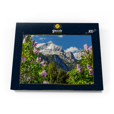 Alpspitze (2628m) mit blühendem Flieder, Garmisch-Partenkirchen, Oberbayern, Bayern, Deutschland 100 Puzzle Schachtel Ansicht3