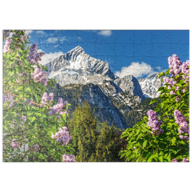 Darstellung des Puzzle Motivs Alpspitze mit blühendem Flieder, Garmisch-Partenkirchen, Oberbayern - Puzzleteile: 100