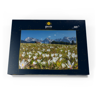 Krokuswiese am Geroldsee bei Gerold mit Blick zum Karwendelgebirge im Frühling 500 Puzzle Schachtel Ansicht3