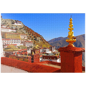 Darstellung des Puzzle-Motivs Blick zum Ganden Kloster am Berg Drog Riboche bei Tagtse Dzong – Puzzleteile: 1000