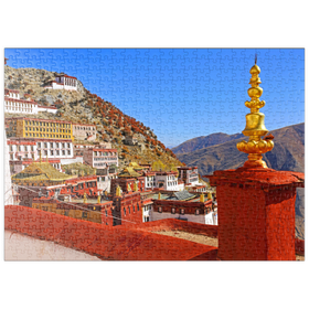 Darstellung des Puzzle-Motivs Blick zum Ganden Kloster am Berg Drog Riboche bei Tagtse Dzong – Puzzleteile: 500