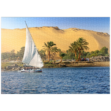 puzzleplate Feluke auf dem Nil gegen die Berge der Libyschen Wüste, Assuan, Ägypten 1000 Puzzle