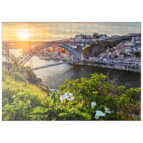 Darstellung des Puzzle-Motivs Blick über den Fluss Douro zur Altstadt Ribeira von Porto – Puzzleteile: 200