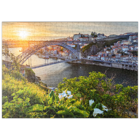 Darstellung des Puzzle Motivs Blick über den Fluss Douro zur Altstadt Ribeira von Porto - Puzzleteile: 500