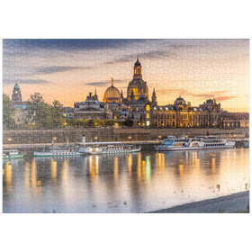 Darstellung des Puzzle-Motivs Brühlsche Terrasse an der Elbe mit der Frauenkirche und der Hochschule für Bildende Künste – Puzzleteile: 1000