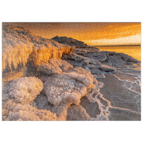 Darstellung des Puzzle Motivs Salzkristalle am Ufer im Abendlicht, Totes Meer (Dead Sea), Jordantal, Jordanien - Puzzleteile: 500
