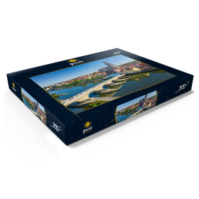 Darstellung des Puzzle Motivs Steinerne Brücke über die Donau mit der Altstadt und dem Regensburger Dom St. Peter - Puzzleteile: 200