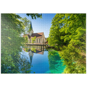 Darstellung des Puzzle-Motivs Klosterkirche am Blautopf, eine Karstquelle in Blaubeuren, Alb-Donau-Kreis – Puzzleteile: 1000