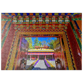 Darstellung des Puzzle Motivs Verziertes Eingangstor zum Park der Sommerresidenz des Dalai Lamas, Tibet - Puzzleteile: 200