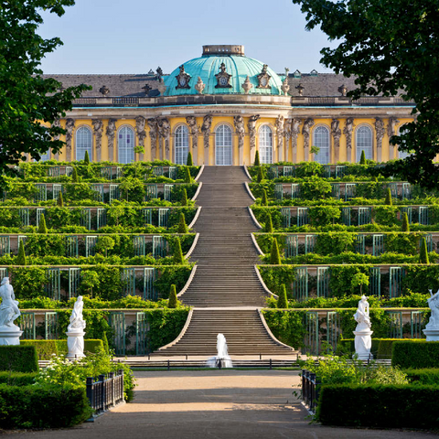 Schloss Sanssouci mit den Weinbergterrassen im Park, Potsdam 100 Puzzle 3D Modell