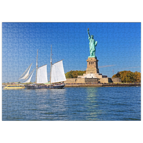 puzzleplate Segelschiff mit der Freiheitsstatue, Liberty Island, New York City, USA 500 Puzzle