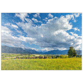 Darstellung des Puzzle-Motivs Blick über den Ortsteil Hagen über das Murnauer Moos zum Wettersteingebirge – Puzzleteile: 200