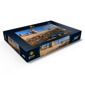 Alternative Darstellung des Puzzle-Motivs Kalksteinsäulen, genannt Raukar, bei Langhammars, Insel Farö, Gotland, Schweden – Puzzleteile: 1000
