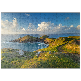Darstellung des Puzzle-Motivs Coastal Path, Küstenweg an den The Rumps bei Polzeath, Cornwall, England – Puzzleteile: 200