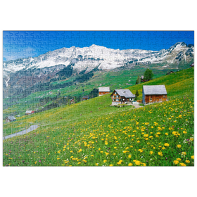 Darstellung des Puzzle-Motivs Bauernhöfe gegen Mattstock (1936m), Amden, Kanton St. Gallen, Schweiz – Puzzleteile: 500