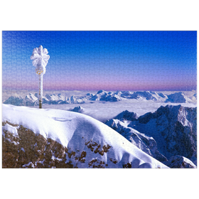 Darstellung des Puzzle-Motivs Gipfelkreuz der Zugspitze gegen Bayerische- und Österreichische Alpen – Puzzleteile: 1000