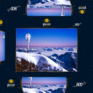 Gipfelkreuz der Zugspitze gegen Bayerische- und Österreichische Alpen, Oberbayern, Bayern, Deutschland 500 Puzzle Schachtel 3D Modell