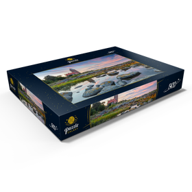 Darstellung des Puzzle Motivs Felsenküste am Svaneke Gamle Fyr, alter Leuchtturm bei Sonnenuntergang - Puzzleteile: 500