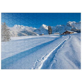 Darstellung des Puzzle-Motivs Buckelwiesen bei Mittenwald gegen Wörner (2474m) und Karwendelgebirge – Puzzleteile: 200