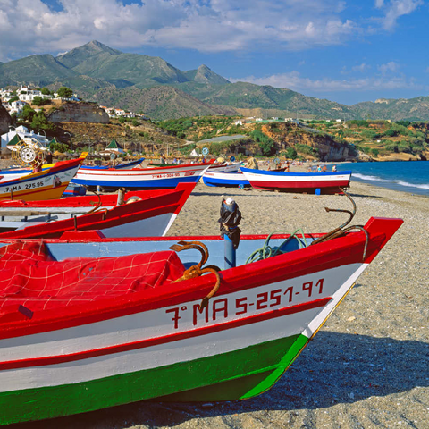 Fischerboote am Strand von Nerja, Malaga, Andalusien, Spanien 200 Puzzle 3D Modell