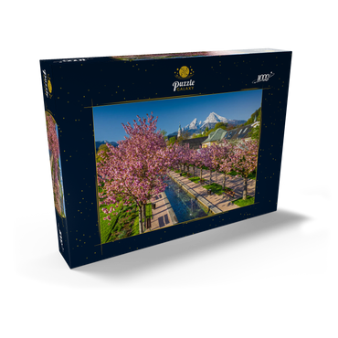 Blühende Kirschbäume, Kirschblüte im Kurgarten von Berchtesgaden mit dem Watzmann 1000 Puzzle Schachtel Ansicht2