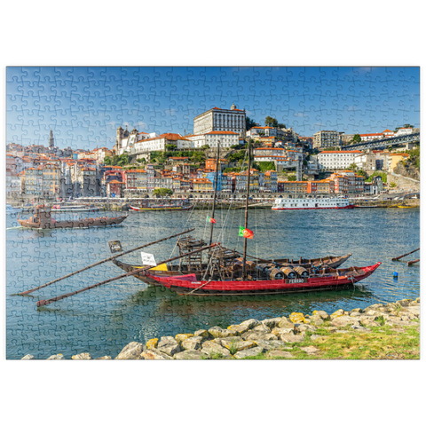 puzzleplate Rabelo Boote auf dem Fluss Douro mit Blick zur Altstadt Ribeira von Porto 500 Puzzle