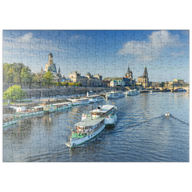 Darstellung des Puzzle-Motivs Terrassenufer mit den Schiffen der weißen Flotte, Brühlsche Terrasse an der Elbe – Puzzleteile: 200