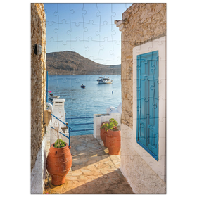 Darstellung des Puzzle Motivs Gasse mit Blick zum Meer am Morgen, Hafenort Emborios, Insel Chalki, Griechenland - Puzzleteile: 100