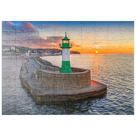 puzzleplate Leuchtturm bei Sonnenaufgang an der Hafenmole, Ostmole an der Hafeneinfahrt zum Stadthafen 100 Puzzle