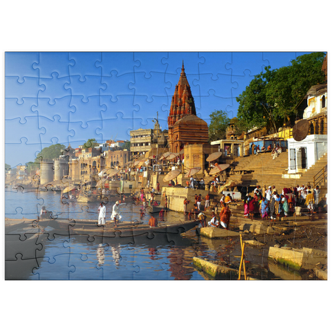 puzzleplate Heiliger Fluß Ganges mit Bade-Ghats in Varanasi, Uttah Pradesh, Indien 100 Puzzle