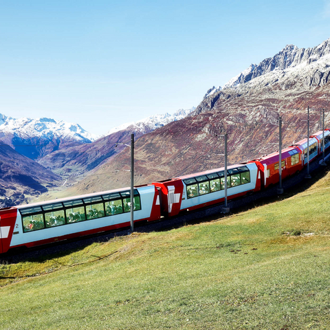 Ein Express mit Panoramafenstern und Blick auf die Wiesen auf den Bergen und schneebedeckten Bergen unter blausonnigem Himmel in Andermatt, Uri, Schweiz 1000 Puzzle 3D Modell