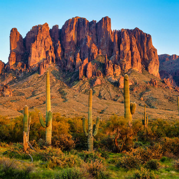 Die Superstitionsberge und die Wüstenlandschaft von Sonoran bei Sonnenuntergang im Lost Dutchman State Park, Arizona 100 Puzzle 3D Modell