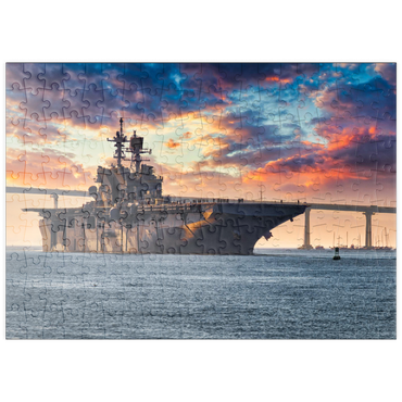 puzzleplate Ein Schiff der US-Marine verlässt die Bucht von San Diego und fährt in den Pazifischen Ozean. 200 Puzzle