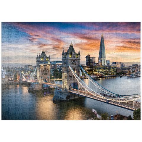 puzzleplate Luftbild zur beleuchteten Tower Bridge und Skyline von London, Großbritannien, kurz nach Sonnenuntergang 1000 Puzzle