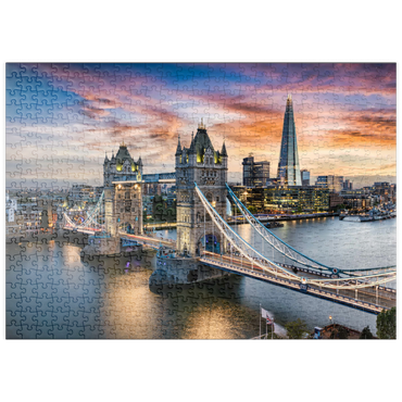 puzzleplate Luftbild zur beleuchteten Tower Bridge und Skyline von London, Großbritannien, kurz nach Sonnenuntergang 500 Puzzle