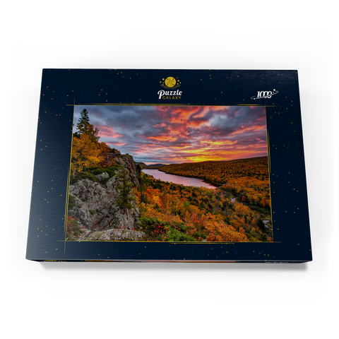 Ein feuriger Sonnenaufgang über dem Wolkensee, Porcupine Mountains Sate Park, Michigans oberste Halbinsel 1000 Puzzle Schachtel Ansicht3
