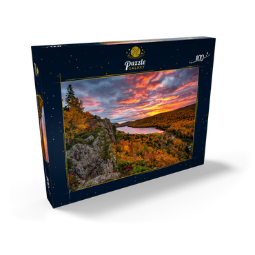 Ein feuriger Sonnenaufgang über dem Wolkensee, Porcupine Mountains Sate Park, Michigans oberste Halbinsel 100 Puzzle Schachtel Ansicht2
