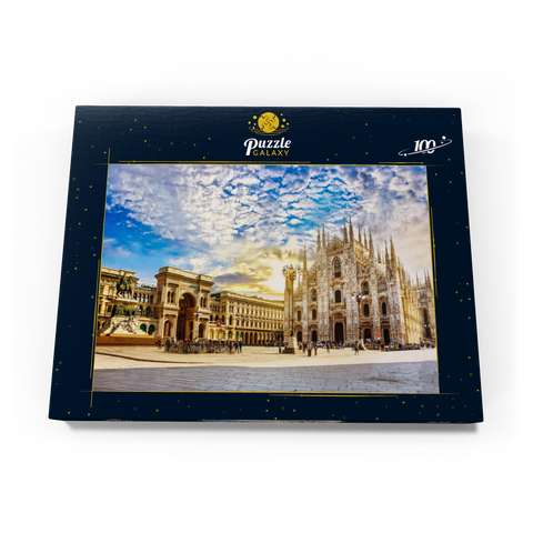 Kathedrale Duomo di Milano und Vittorio Emanuele Galerie auf dem Platz Piazza Duomo am sonnigen Morgen, Mailand, Italien. 100 Puzzle Schachtel Ansicht3