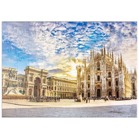 puzzleplate Kathedrale Duomo di Milano und Vittorio Emanuele Galerie auf dem Platz Piazza Duomo am sonnigen Morgen, Mailand, Italien. 100 Puzzle