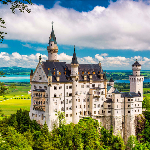 Schloss Neuschwanstein an einem Sommertag in Deutschland. 100 Puzzle 3D Modell