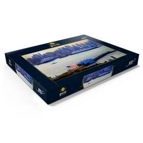 Darstellung des Puzzle Motivs Transatlantikliner Queen Mary 2 und Queen Elizabeth 2 im Hafen am Hudson River, New York, USA - Puzzleteile: 100