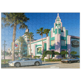 Darstellung des Puzzle Motivs Ron Jon s Surfshop am Cocoa Beach, Florida, USA - Puzzleteile: 200