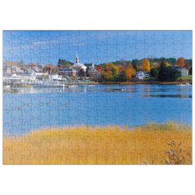 Darstellung des Puzzle-Motivs Stadtübersicht und Yachthafen von Damariscotta, Maine, USA – Puzzleteile: 200