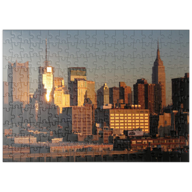 Darstellung des Puzzle-Motivs Blick auf Manhattan im Abendlicht, New York City, USA – Puzzleteile: 200