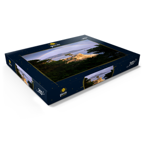Darstellung des Puzzle Motivs Regenbogen über der Monterey-Zypresse (Lone Cypress) an der Pazifikküste bei - Puzzleteile: 200